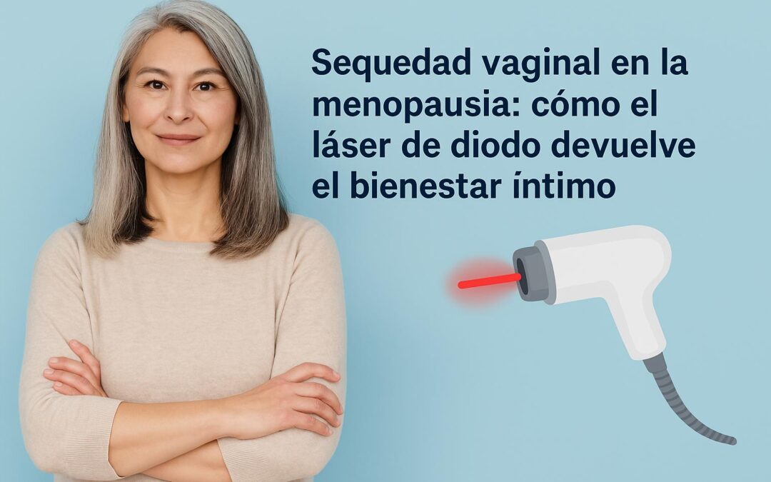 Mujer madura con cabello canoso sonriendo junto a ilustración de un láser de diodo, representando el tratamiento para la sequedad vaginal en la menopausia.